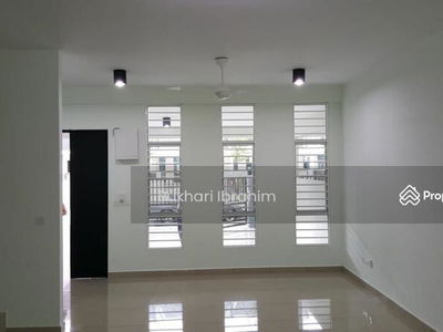 Bangi avenue three storey terrace house, Malaysia Bangi avenue three storey terrace house, Malaysia