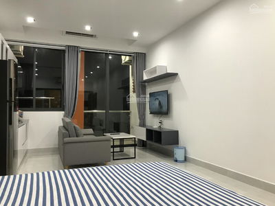 Topaz Twins, Vietnam Topaz Twins, Vietnam