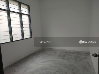 Newly Flat Lestari Putra For Rent, Malaysia Newly Flat Lestari Putra For Rent, Malaysia