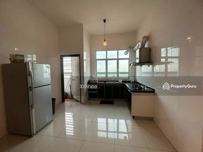 Shamrock Beach, Malaysia Shamrock Beach, Malaysia