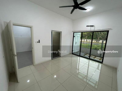 Dahlia, Encorp Cahaya Alam, Malaysia Dahlia, Encorp Cahaya Alam, Malaysia