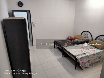 Puncak Hijauan, Malaysia Puncak Hijauan, Malaysia