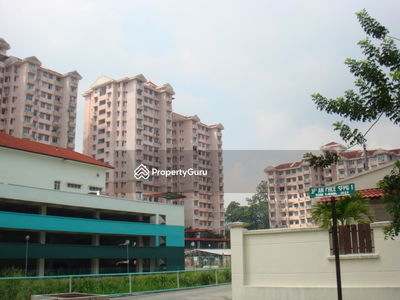 Azuria Condominium, Malaysia Azuria Condominium, Malaysia