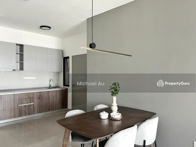 M Vertica, Malaysia M Vertica, Malaysia