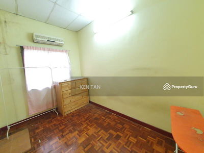 2 Storey Cheras Hartamas, Malaysia 2 Storey Cheras Hartamas, Malaysia