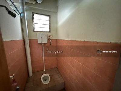 Flat Jalan Baiduri, Malaysia Flat Jalan Baiduri, Malaysia