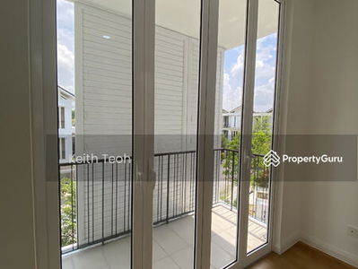 Emerald Bay @ Puteri Harbour, Malaysia Emerald Bay @ Puteri Harbour, Malaysia