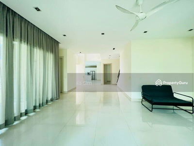 Beethoven, Symphony Hills, Cyberjaya, Malaysia Beethoven, Symphony Hills, Cyberjaya, Malaysia