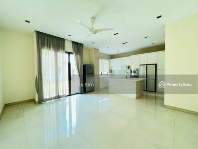 Beethoven, Symphony Hills, Cyberjaya, Malaysia Beethoven, Symphony Hills, Cyberjaya, Malaysia