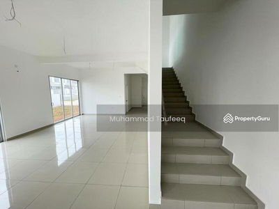 Tiara Sendayan, Malaysia Tiara Sendayan, Malaysia