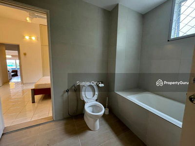 Earls Court, Malaysia Earls Court, Malaysia