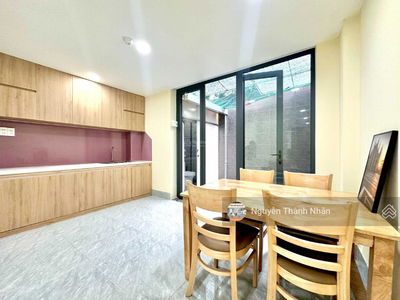 Hoang Van Thu Street, Vietnam Hoang Van Thu Street, Vietnam