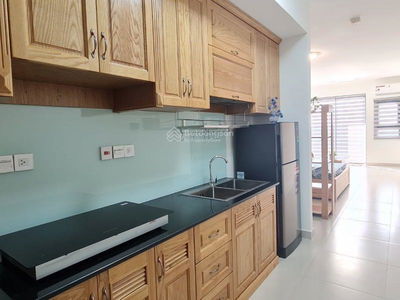 Topaz Twins, Vietnam Topaz Twins, Vietnam