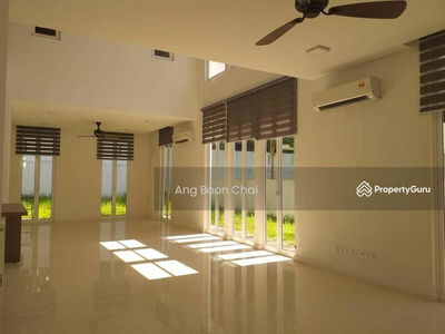 Emerald Bay, Puteri Harbour, Malaysia Emerald Bay, Puteri Harbour, Malaysia