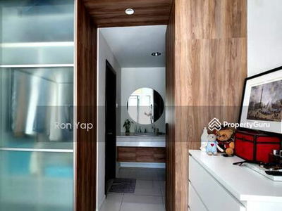 Nadia Parkhomes, Malaysia Nadia Parkhomes, Malaysia