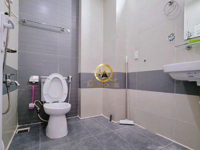 Cach Mang Thang Tam Street, Vietnam Cach Mang Thang Tam Street, Vietnam