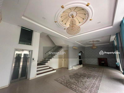 The Rafflesia @ Damansara Perdana, Malaysia The Rafflesia @ Damansara Perdana, Malaysia