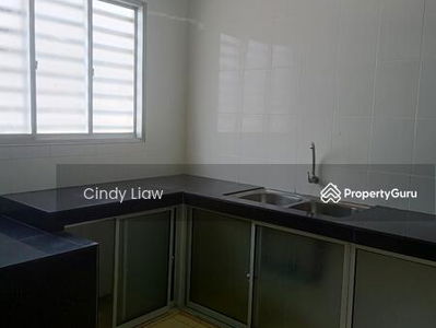 Botani Lapangan Hartamas Double Storey House for Rent, Malaysia Botani Lapangan Hartamas Double Storey House for Rent, Malaysia