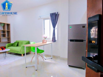 Phan Dang Luu Street, Vietnam  Phan Dang Luu Street, Vietnam