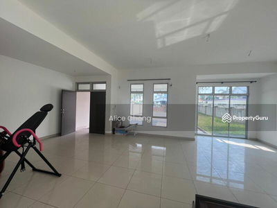 Bandar Putra, Kulai (Gate C), Malaysia Bandar Putra, Kulai (Gate C), Malaysia