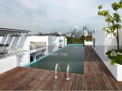 Amarin Wickham, Malaysia Amarin Wickham, Malaysia