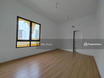 Jovita, Malaysia Jovita, Malaysia