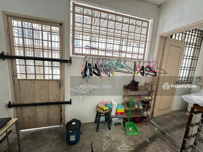 Jalan Cendrawasih@Bandar Putra, Malaysia Jalan Cendrawasih@Bandar Putra, Malaysia