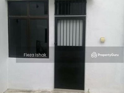 Mayang Sari @ Saujana Perdana, Malaysia Mayang Sari @ Saujana Perdana, Malaysia