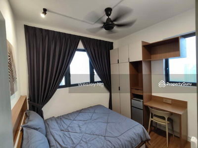 M Vertica, Malaysia M Vertica, Malaysia