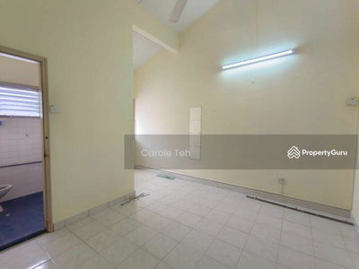 Ough, Malaysia Ough, Malaysia