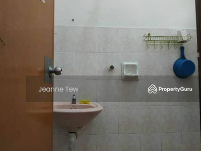 Jalan Indah 5/xx bukit indah, Malaysia Jalan Indah 5/xx bukit indah, Malaysia