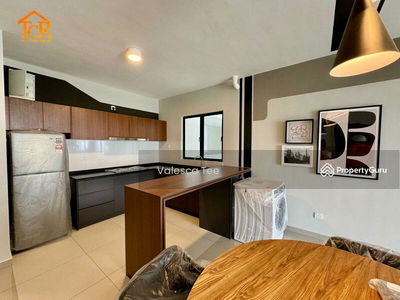 Huni D' @ Eco Ardence, Malaysia Huni D' @ Eco Ardence, Malaysia