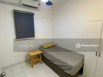 Kiara Kasih, Malaysia Kiara Kasih, Malaysia