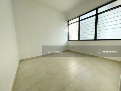 1009sf l Well Maintained Basic Fitting l 1 Cpark, Malaysia 1009sf l Well Maintained Basic Fitting l 1 Cpark, Malaysia