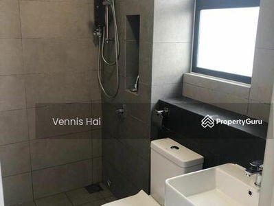 Robin @ Rimbayu, Malaysia Robin @ Rimbayu, Malaysia