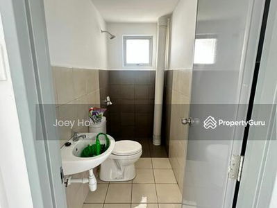 Kiara Kasih, Malaysia Kiara Kasih, Malaysia