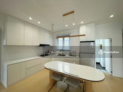 Golden Triangle 2, Malaysia Golden Triangle 2, Malaysia