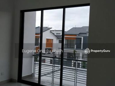 Sewa Brand New Robin Rimbayu Corner Lot Double Storey 40x65, Malaysia Sewa Brand New Robin Rimbayu Corner Lot Double Storey 40x65, Malaysia