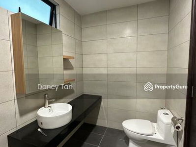 Molek Regency, Malaysia Molek Regency, Malaysia