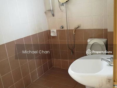 Taman kipark puchong semi D 3 storey corner house, Malaysia Taman kipark puchong semi D 3 storey corner house, Malaysia