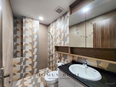 Ton That Thuyet Street, Vietnam Ton That Thuyet Street, Vietnam