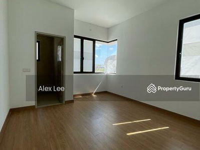 Bukit Raja Klang, Malaysia Bukit Raja Klang, Malaysia