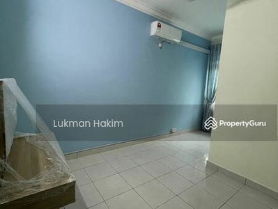 End Lot Spacious Land 2 Storey Terrace Section 4 Bandar baru bangi, Malaysia End Lot Spacious Land 2 Storey Terrace Section 4 Bandar baru bangi, Malaysia