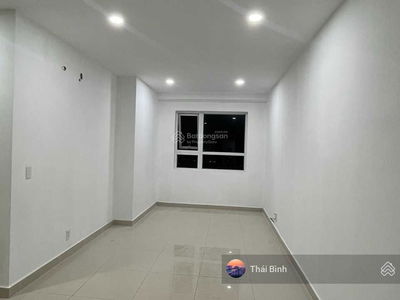 Topaz Elite, Vietnam Topaz Elite, Vietnam