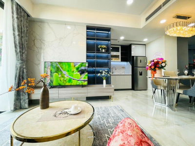 The Antonia The Antonia