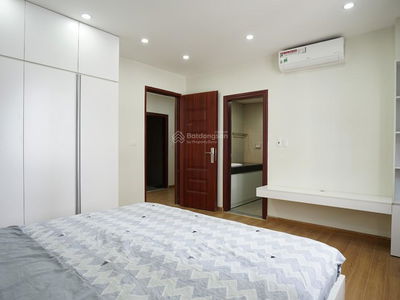 Central Field Trung Kính, Vietnam Central Field Trung Kính, Vietnam