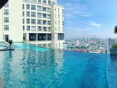 The Golden Star, Vietnam  The Golden Star, Vietnam