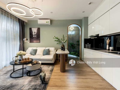 The Golden Armor, Vietnam The Golden Armor, Vietnam