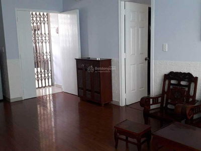 Resettlement in Binh Khanh, Vietnam Resettlement in Binh Khanh, Vietnam