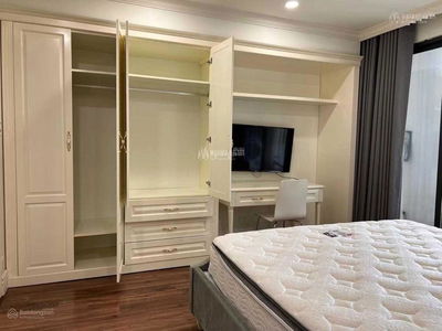 D’. Le Roi Soleil, Vietnam D’. Le Roi Soleil, Vietnam